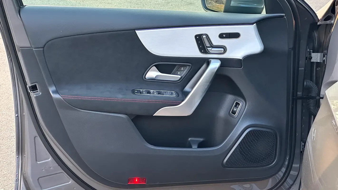 Mercedes-Benz A-Class 1.3 AMT (163 hp) - 14
