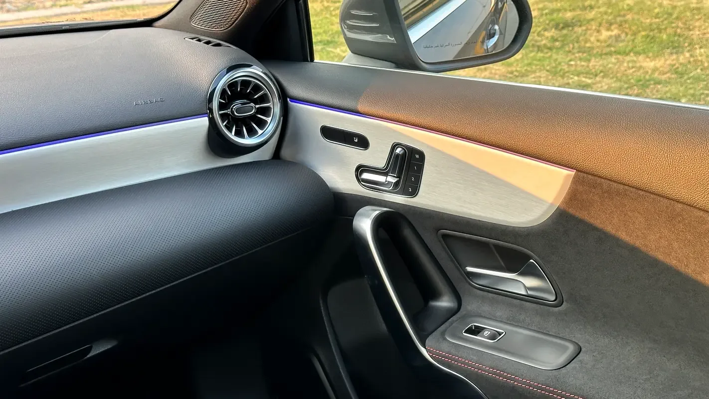 Mercedes-Benz A-Class 1.3 AMT (163 hp) - 11