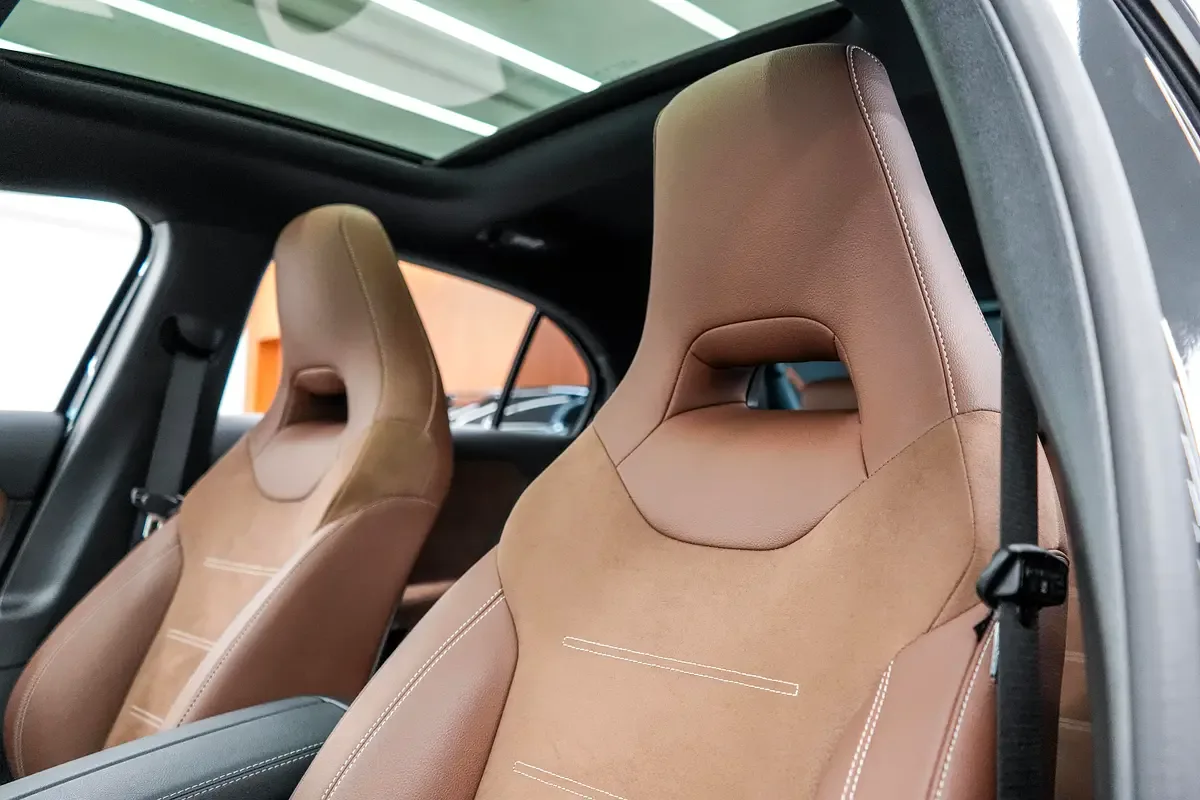 Mercedes-Benz A-Class 1.3 AMT (163 hp) - 15