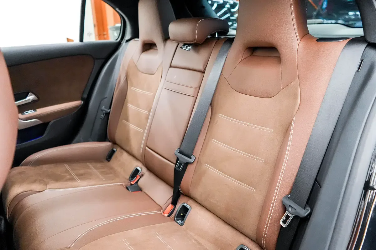 Mercedes-Benz A-Class 1.3 AMT (163 hp) - 17