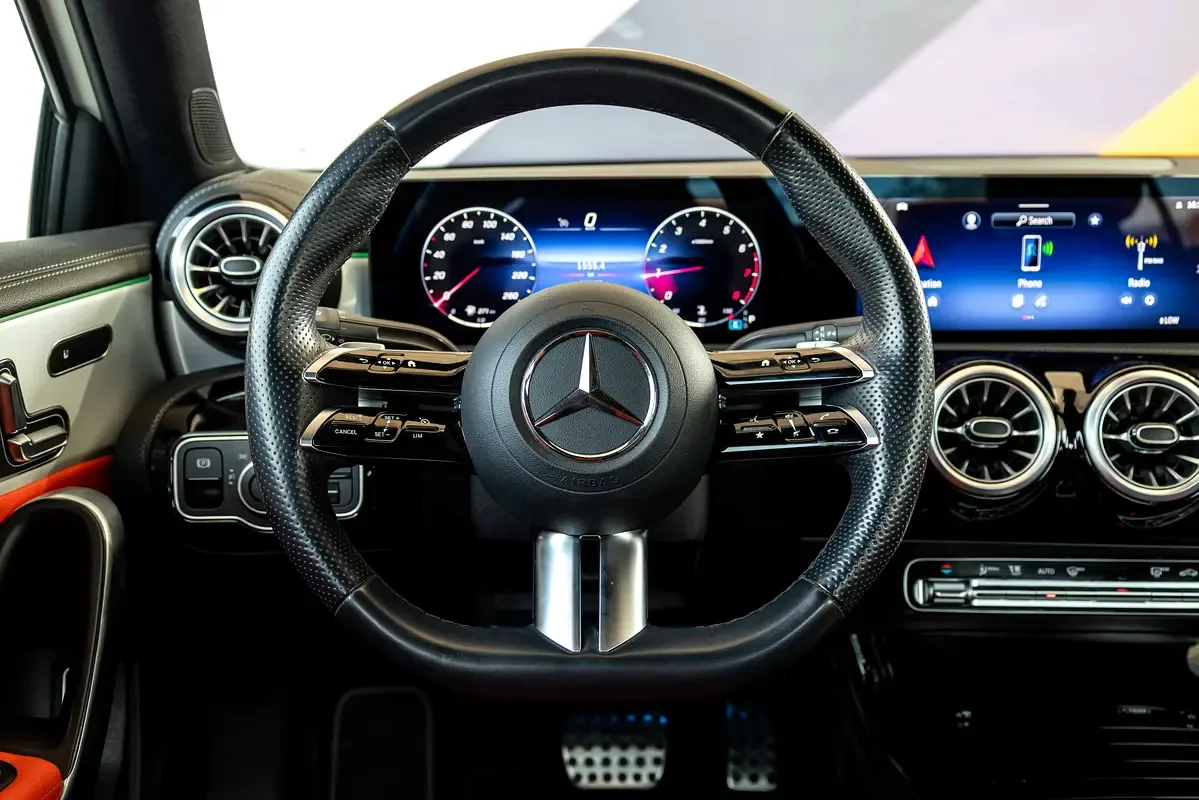 Mercedes-Benz A-Class 1.3 AMT (163 حصان) - 12