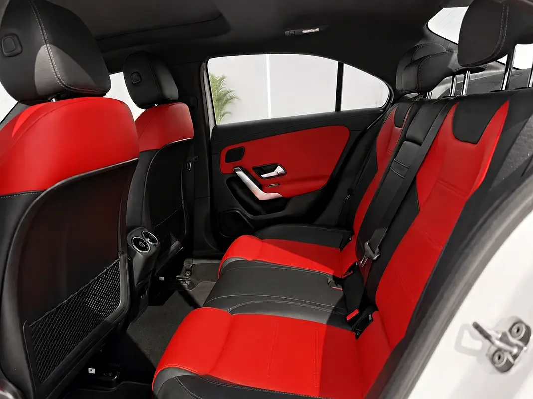Mercedes-Benz A-Class 1.3 AMT (163 hp) - 12
