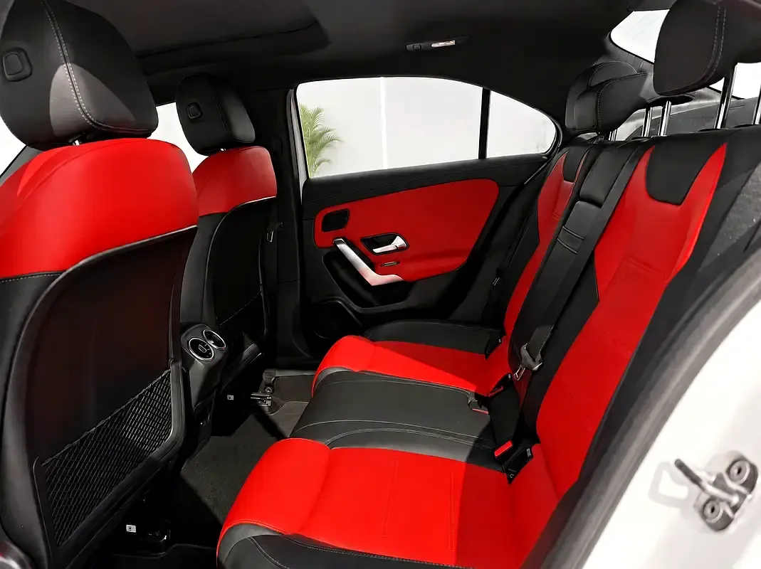 Mercedes-Benz A-Class 1.3 AMT (163 hp) - 12