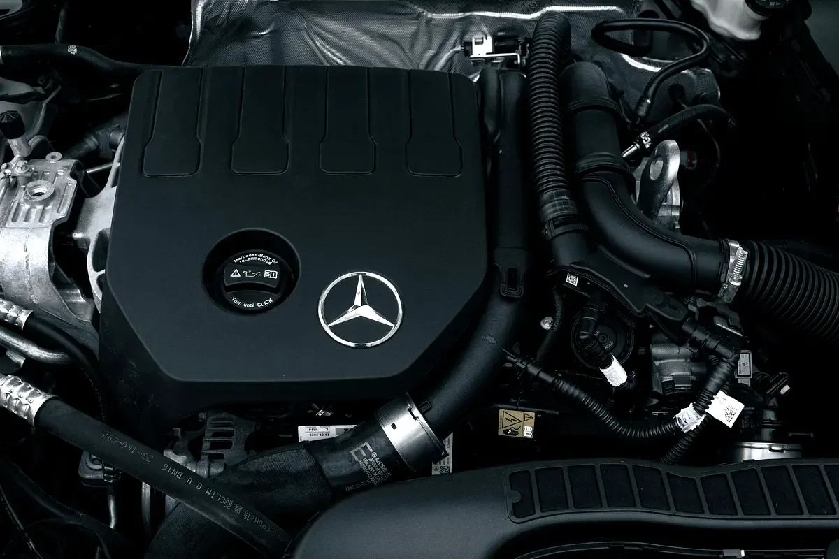 Mercedes-Benz A-Class 1.3 AMT (163 حصان) - 13