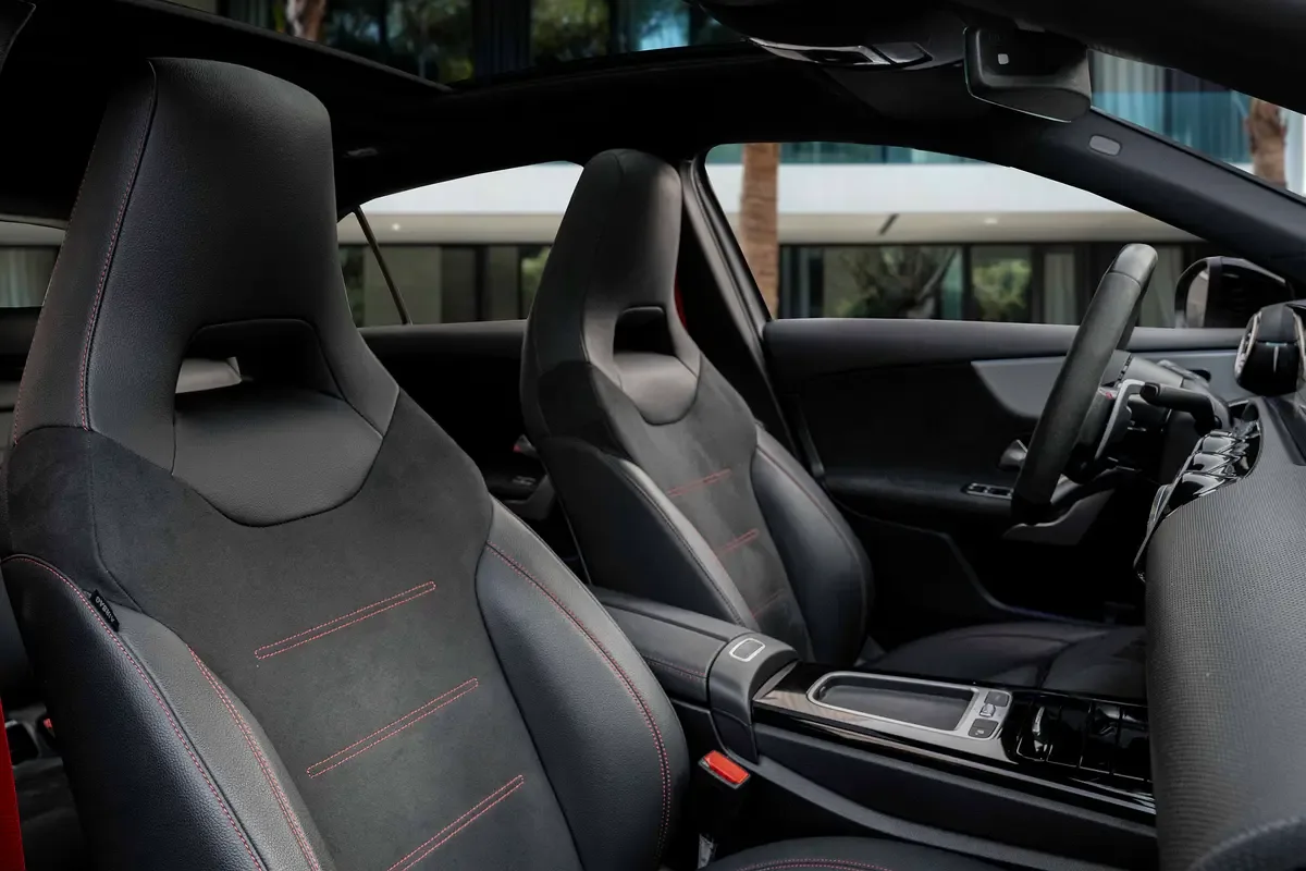 Mercedes-Benz A-Class 2.0 AMT (190 hp) - 11