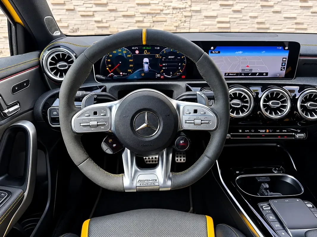 Mercedes-Benz A-Class 2.0 AMT (190 hp) - 17
