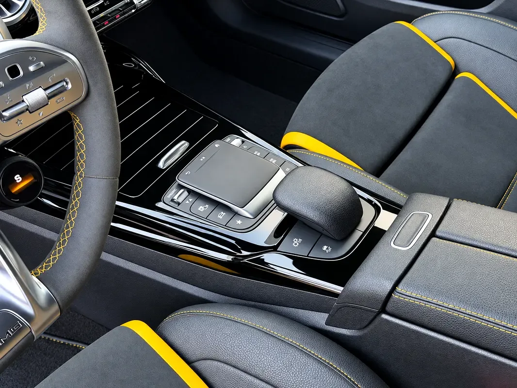 Mercedes-Benz A-Class 2.0 AMT (224 hp) - 8