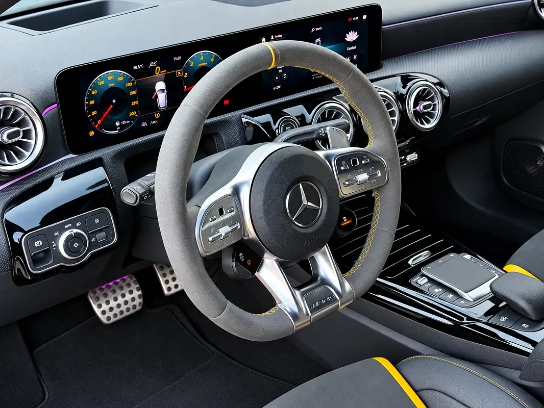 Mercedes-Benz A-Class 2.0 AMT (224 hp) - 7