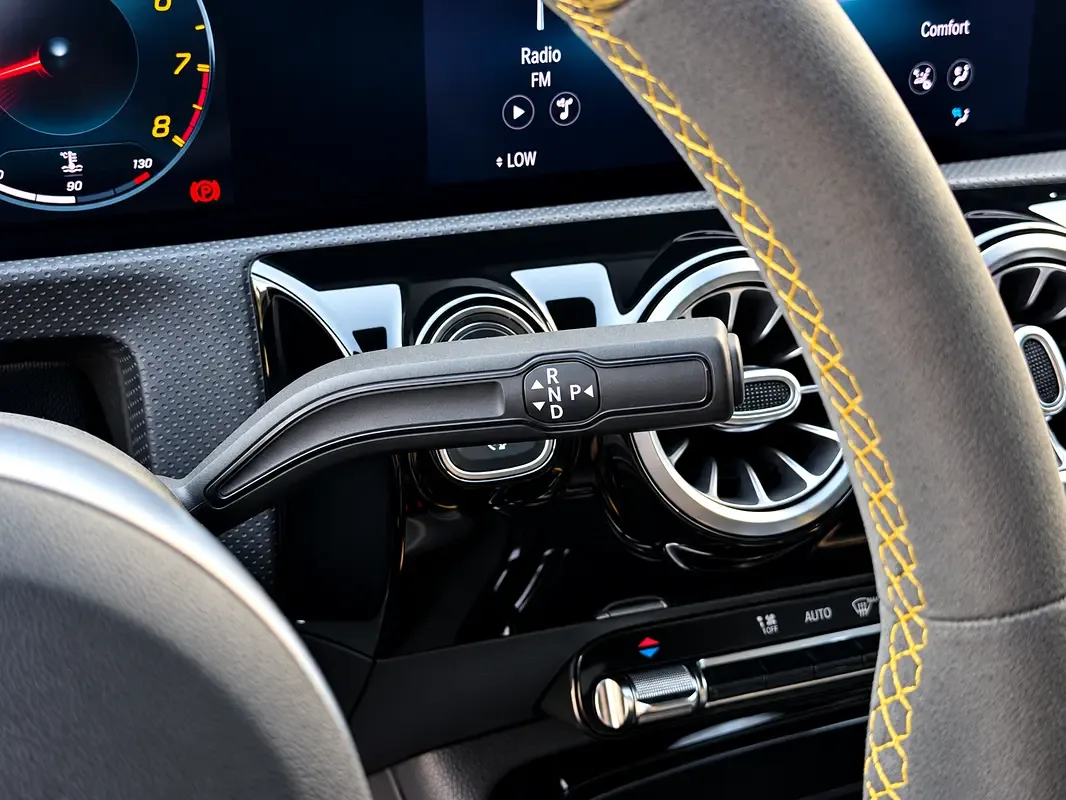 Mercedes-Benz A-Class 2.0 AMT (224 hp) - 13