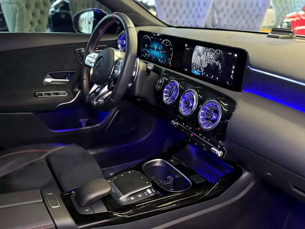 Mercedes-Benz A-Class 2.0 AMT 4WD (224 حصان) - 13
