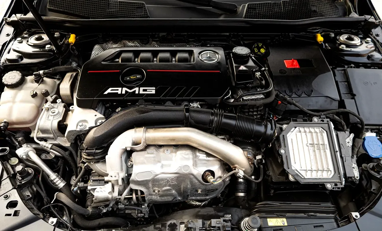 Mercedes-Benz A-Class 2.0 AMT 4WD (224 حصان) - 10