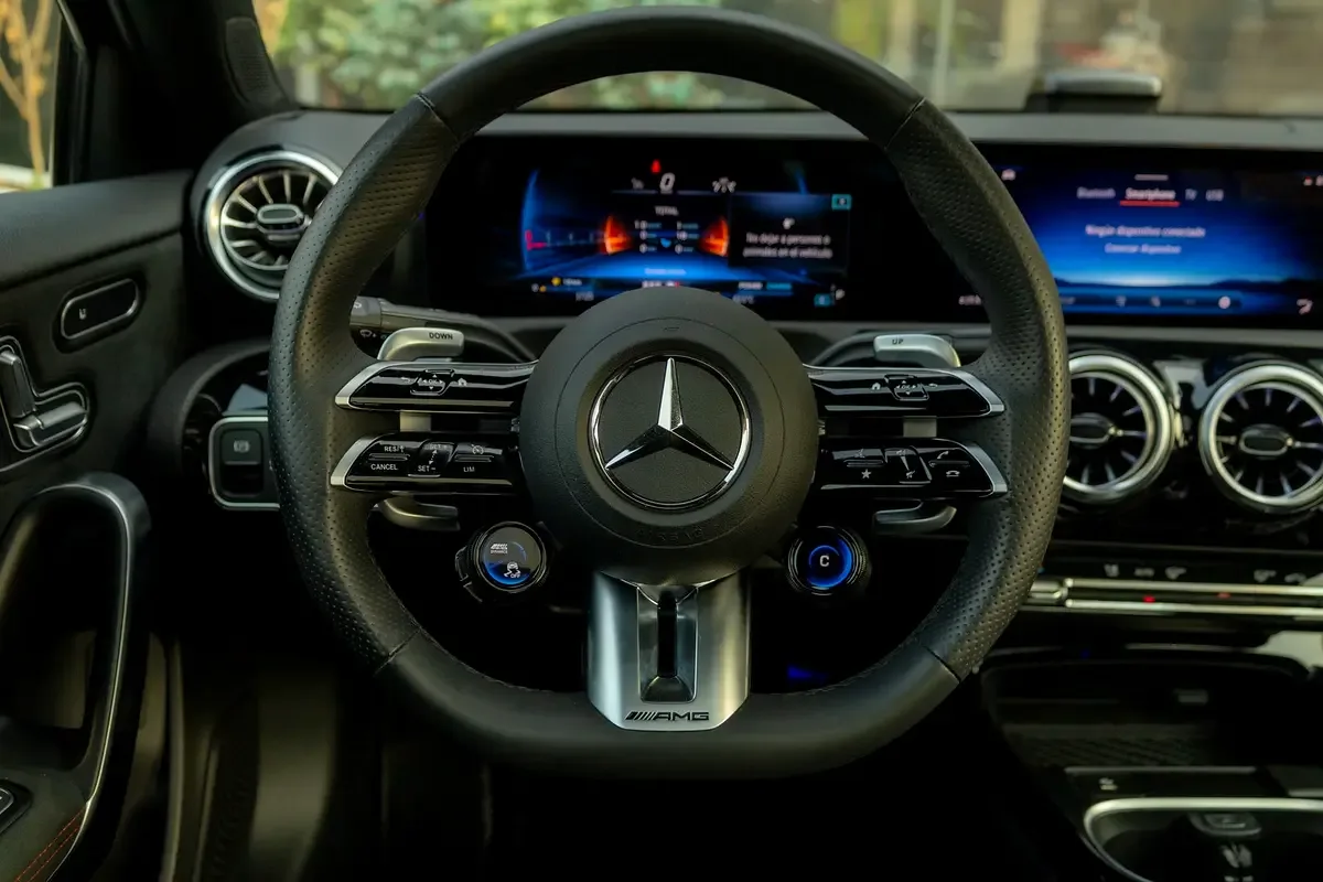 Mercedes-Benz A-Class 2.0 AMT 4WD (224 حصان) - 15