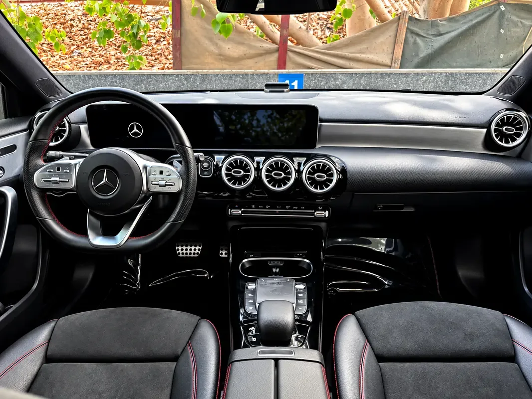 Mercedes-Benz A-Class 2.0 AMT 4WD (224 حصان) - 10