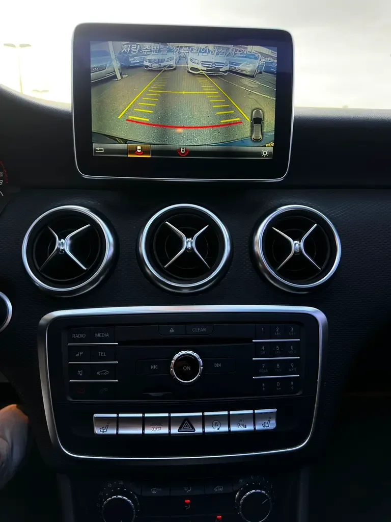 Mercedes-Benz A-Class 200 AT (150 حصان) - 10