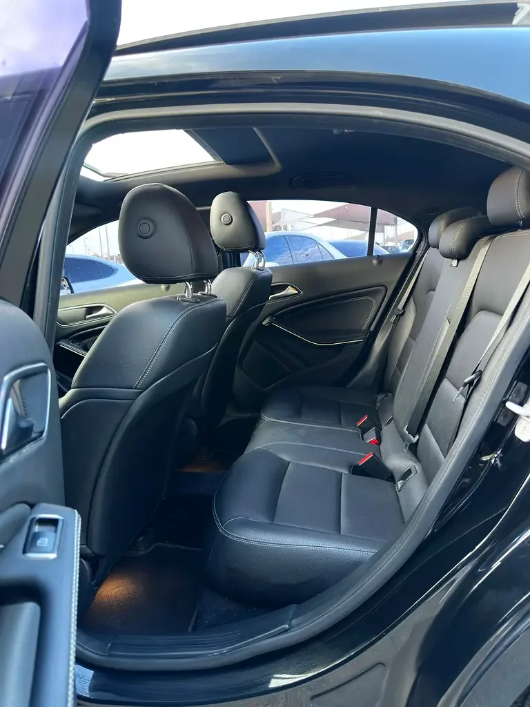 Mercedes-Benz A-Class 200 AT (150 حصان) - 13