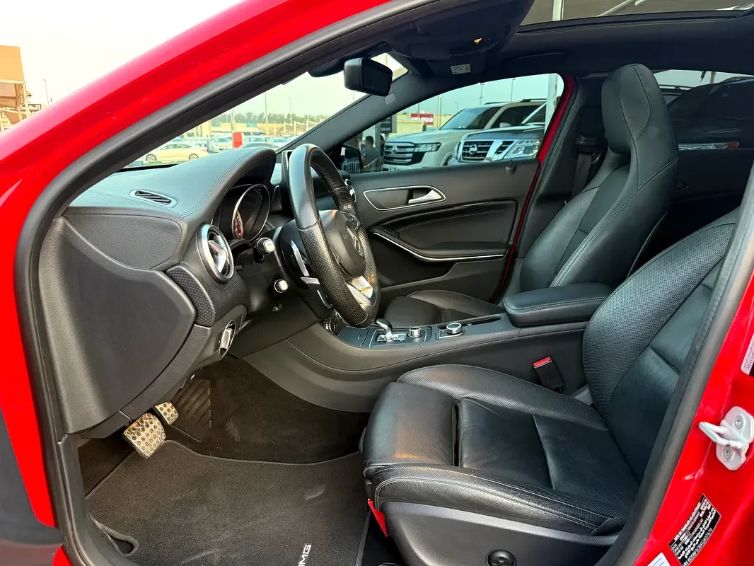 Mercedes-Benz A-Class 45 AMG 7G-DCT 4MATIC (381 حصان) - 9