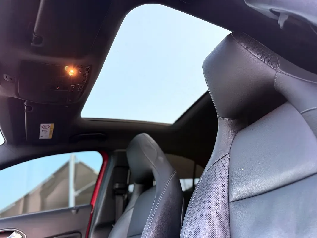 Mercedes-Benz A-Class 45 AMG 7G-DCT 4MATIC (381 حصان) - 20