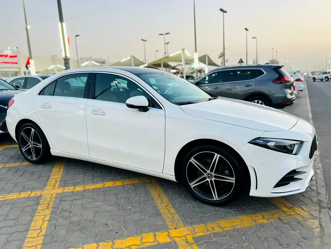 Mercedes-Benz A-Class A 220 7G-DCT 4MATIC (190 hp)