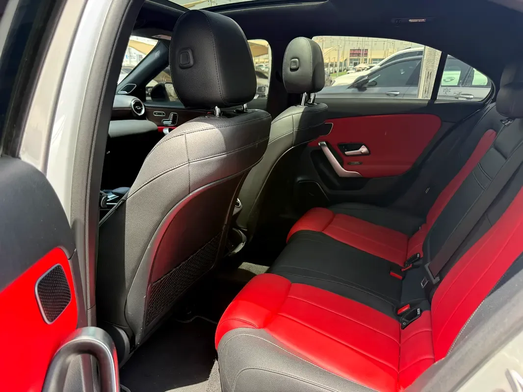 Mercedes-Benz A-Class A 220 7G-DCT 4MATIC (190 hp) - 12