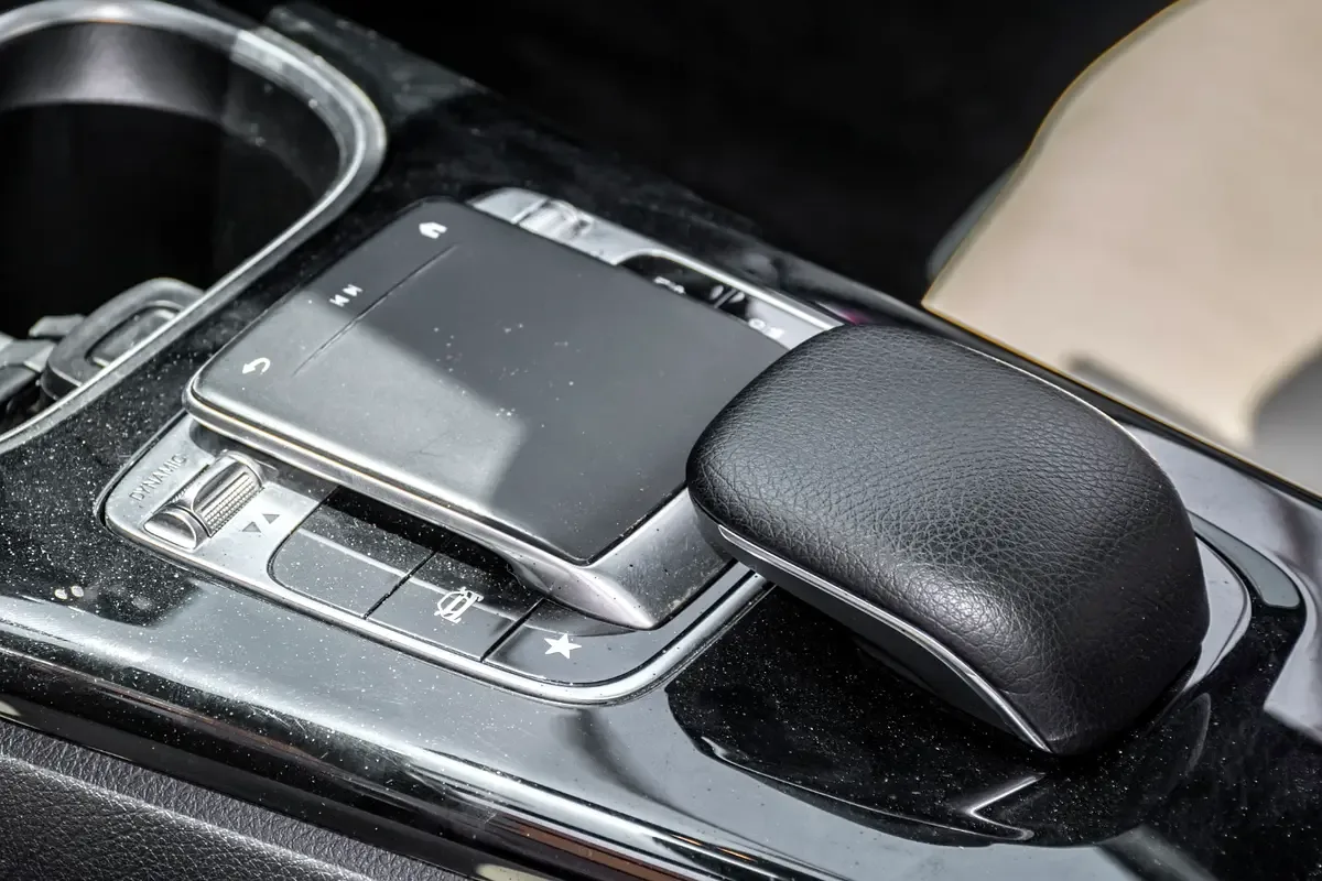 Mercedes-Benz A-Class A 220 7G-DCT 4MATIC (190 hp) - 10