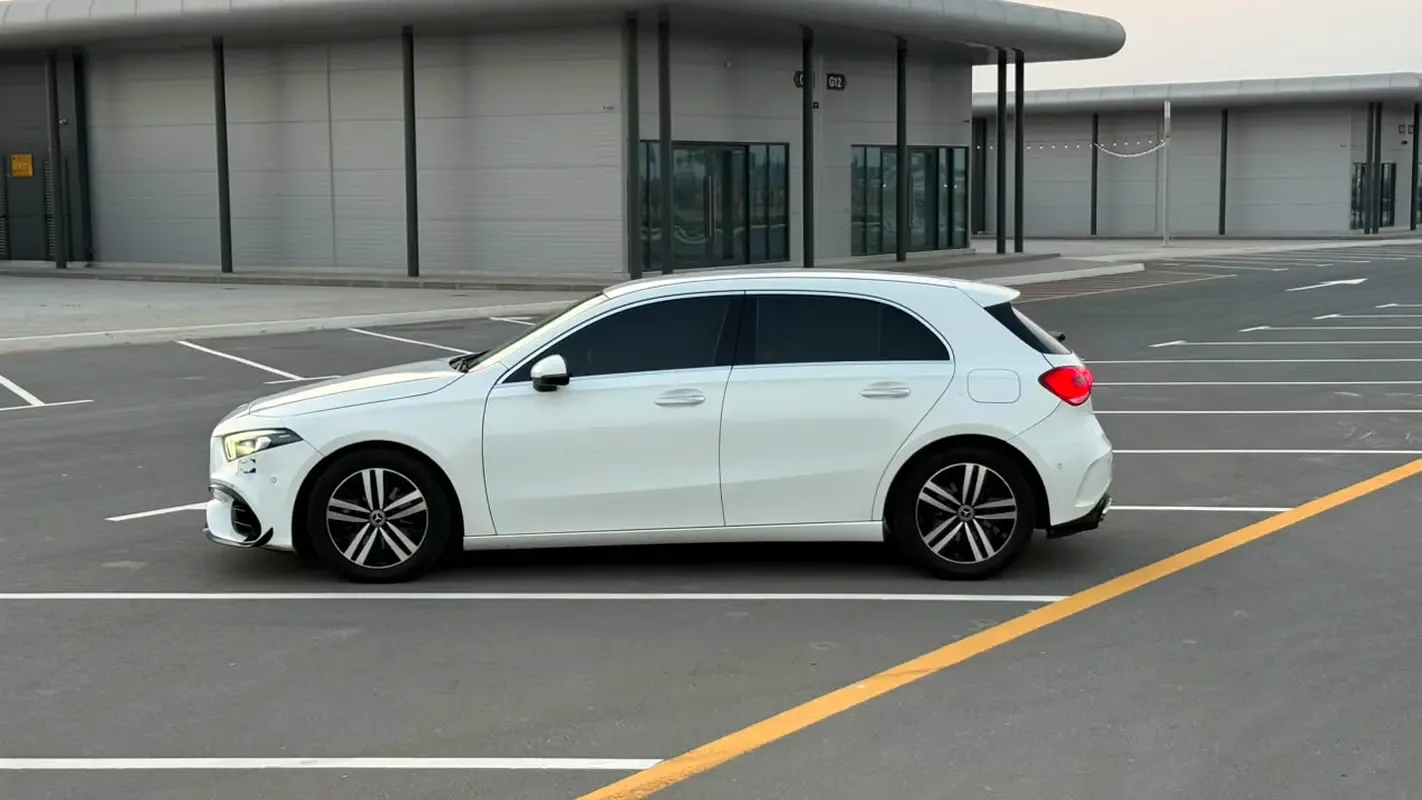 Mercedes-Benz A-Class A 220 7G-DCT 4MATIC (190 hp) - 4