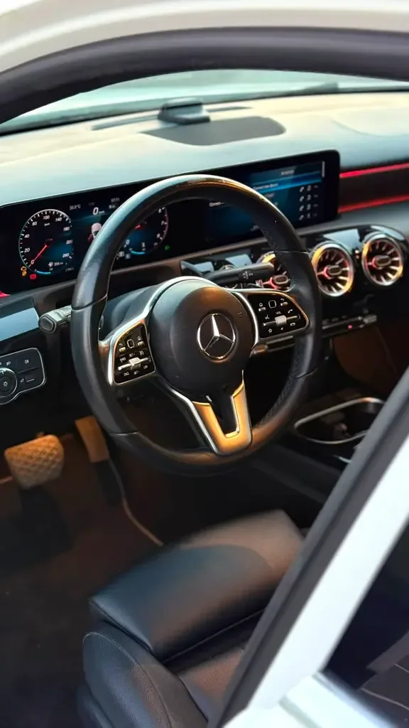 Mercedes-Benz A-Class A 220 7G-DCT 4MATIC (190 hp) - 5