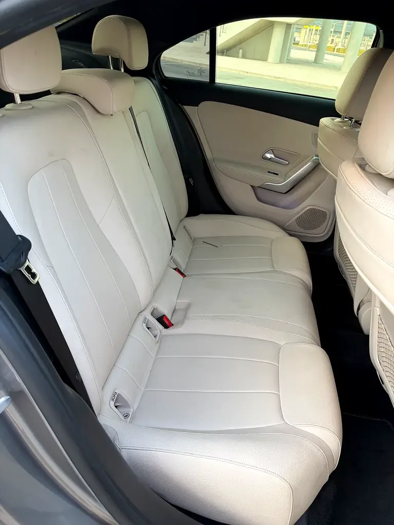 Mercedes-Benz A-Class A 220 7G-DCT 4MATIC (190 hp) - 11