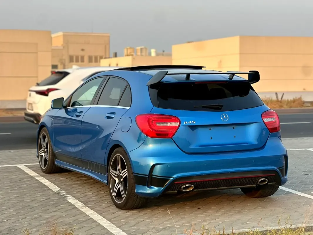 Mercedes-Benz A-Class A 250 7G-DCT (211 حصان) - 5