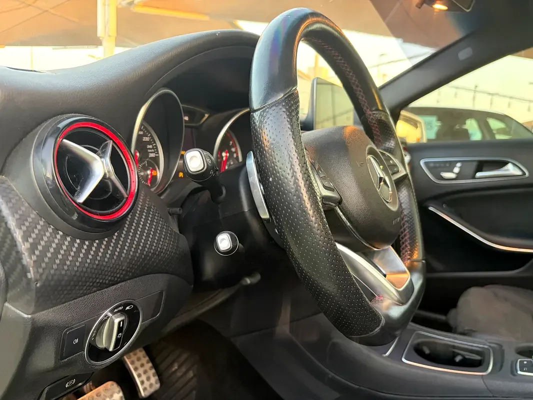 Mercedes-Benz A-Class A 250 7G-DCT (224 hp) - 14