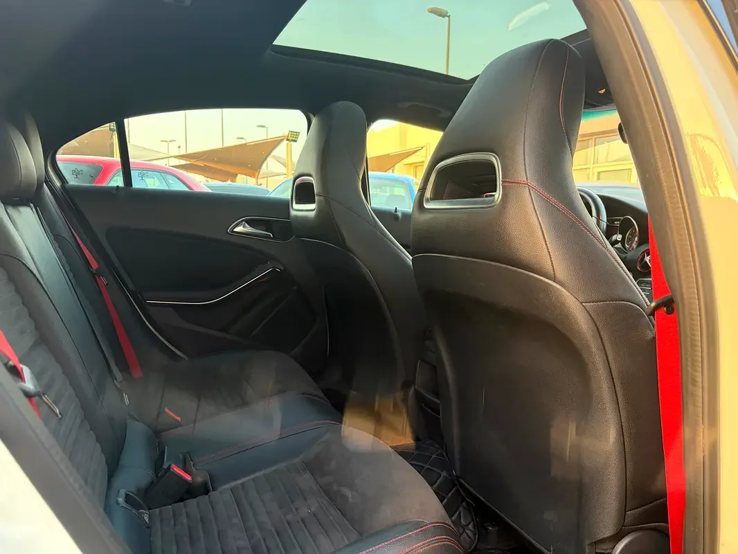 Mercedes-Benz A-Class A 250 7G-DCT (224 hp) - 15