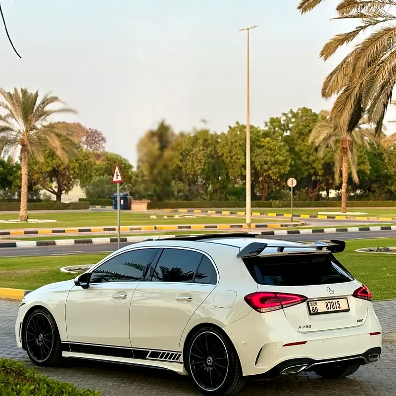 Mercedes-Benz A-Class A 250 7G-DCT (224 hp) - 12