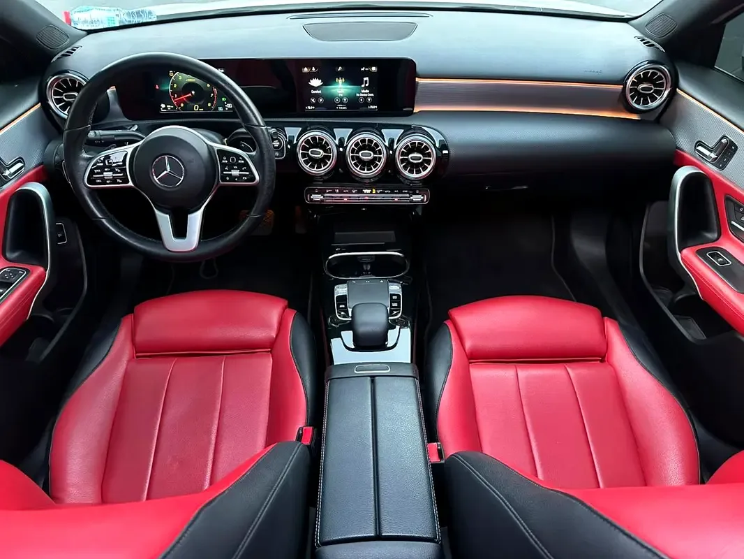 Mercedes-Benz A-Class A 250 7G-DCT (224 hp) - 8