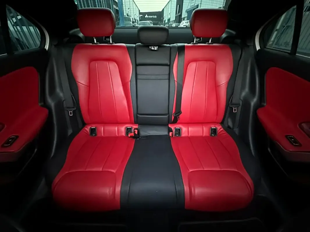 Mercedes-Benz A-Class A 250 7G-DCT (224 hp) - 14