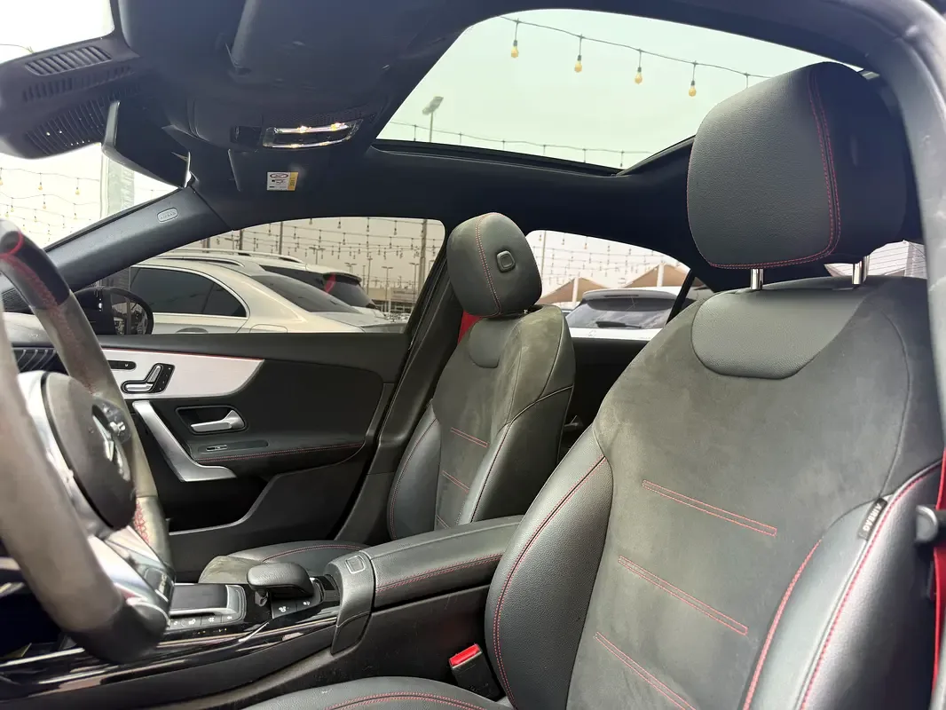 Mercedes-Benz A-Class A 35 SpeedShift 4Matic (306 حصان) - 12