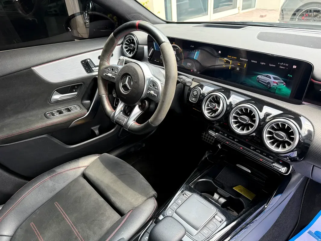 Mercedes-Benz A-Class A 35 SpeedShift 4Matic (306 حصان) - 17