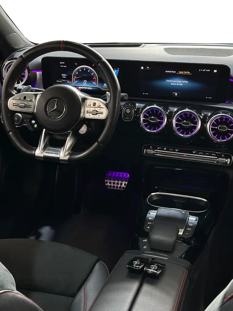 Mercedes-Benz A-Class A 35 SpeedShift 4Matic (306 hp) - 12