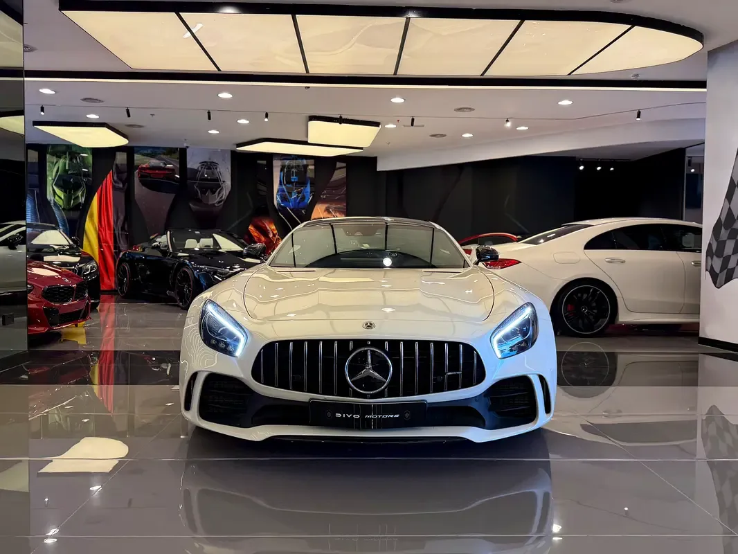Mercedes-Benz AMG GT 4.0 AMT (530 hp)