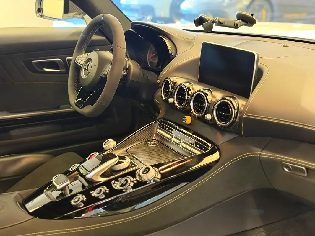 Mercedes-Benz AMG GT 4.0 AMT (530 hp) - 13