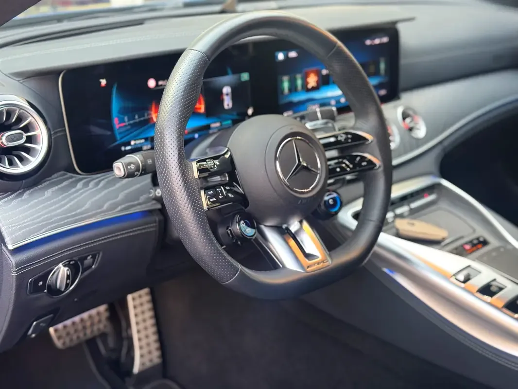 Mercedes-Benz AMG GT 43 4Matic+ Speedshift TCT 9G (367 حصان) - 9
