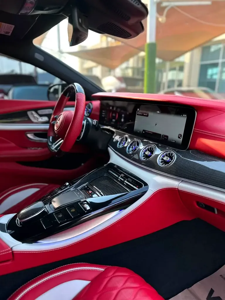 Mercedes-Benz AMG GT 43 4Matic+ Speedshift TCT 9G (367 hp) - 11