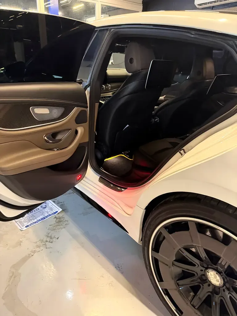 Mercedes-Benz AMG GT 53 4Matic+ Speedshift TCT 9G (435 hp) - 4