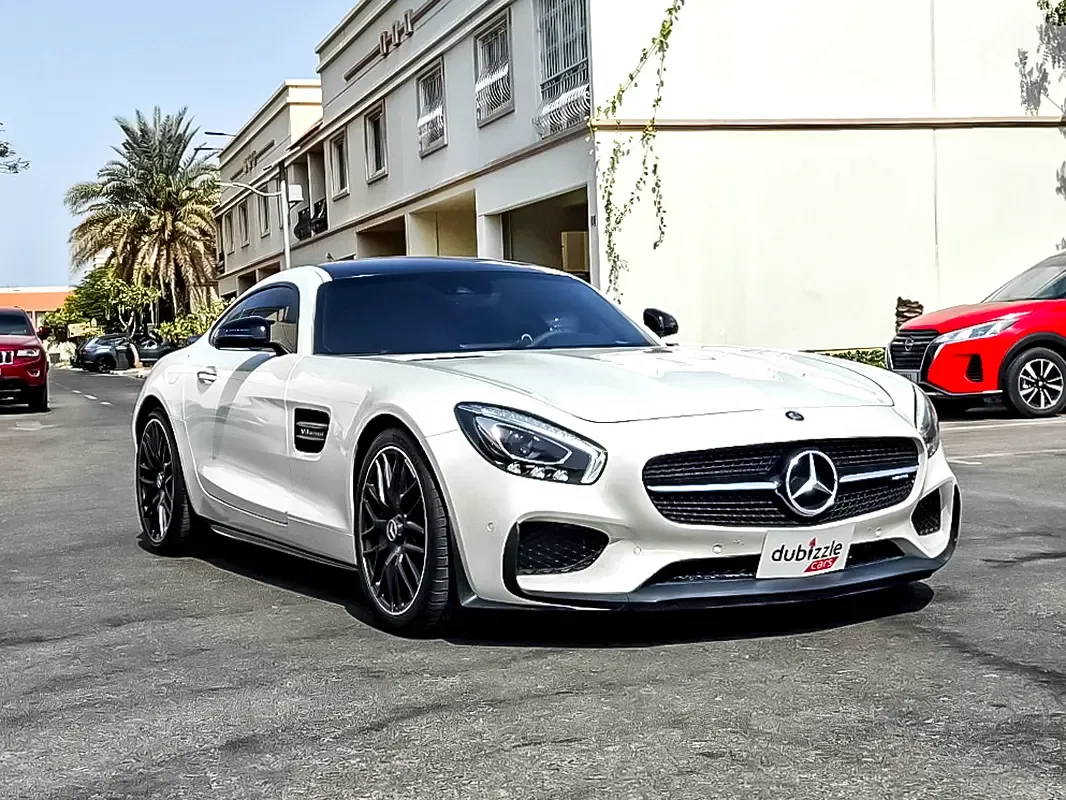Mercedes-Benz AMG GT S 4.0 AMG Speedshift DCT 7G (510 hp)