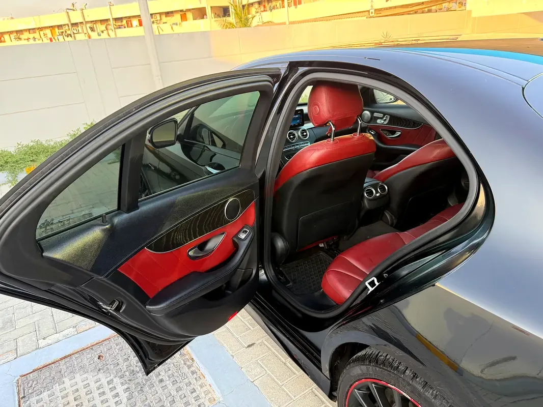 Mercedes-Benz C-Class 3.0 AT 4WD (333 حصان) - 12