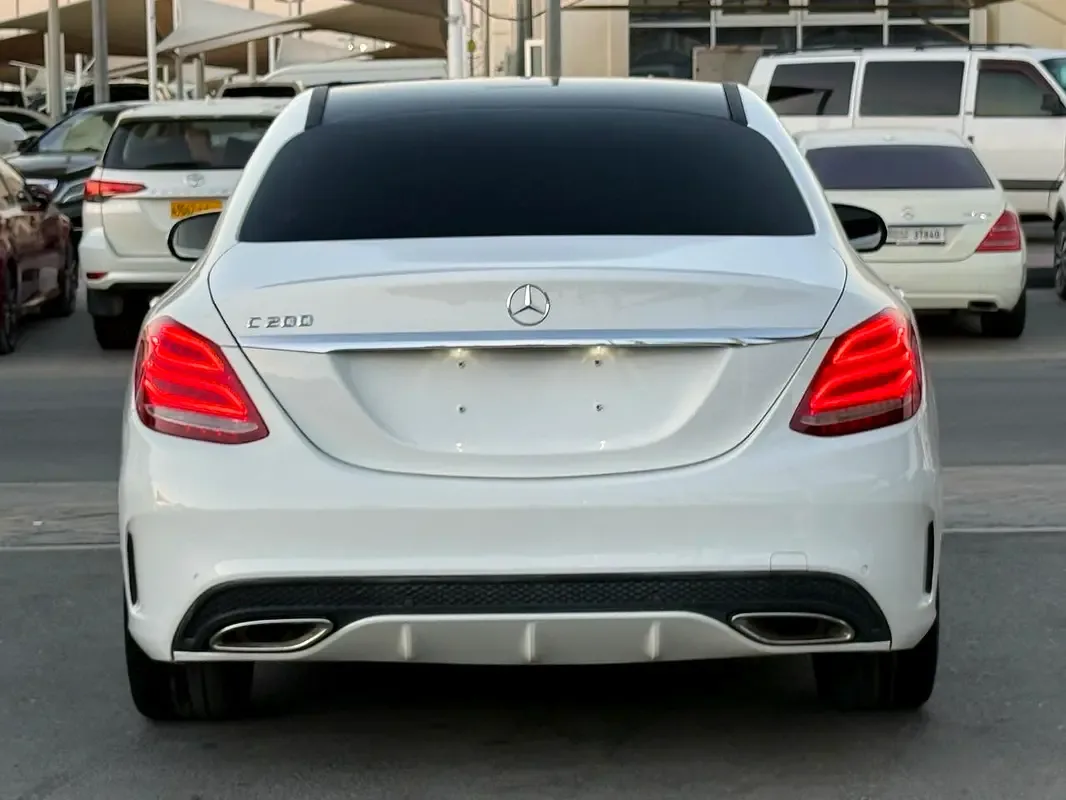 Mercedes-Benz C-Class C 200 7G-Tronic Plus (184 حصان) - 7