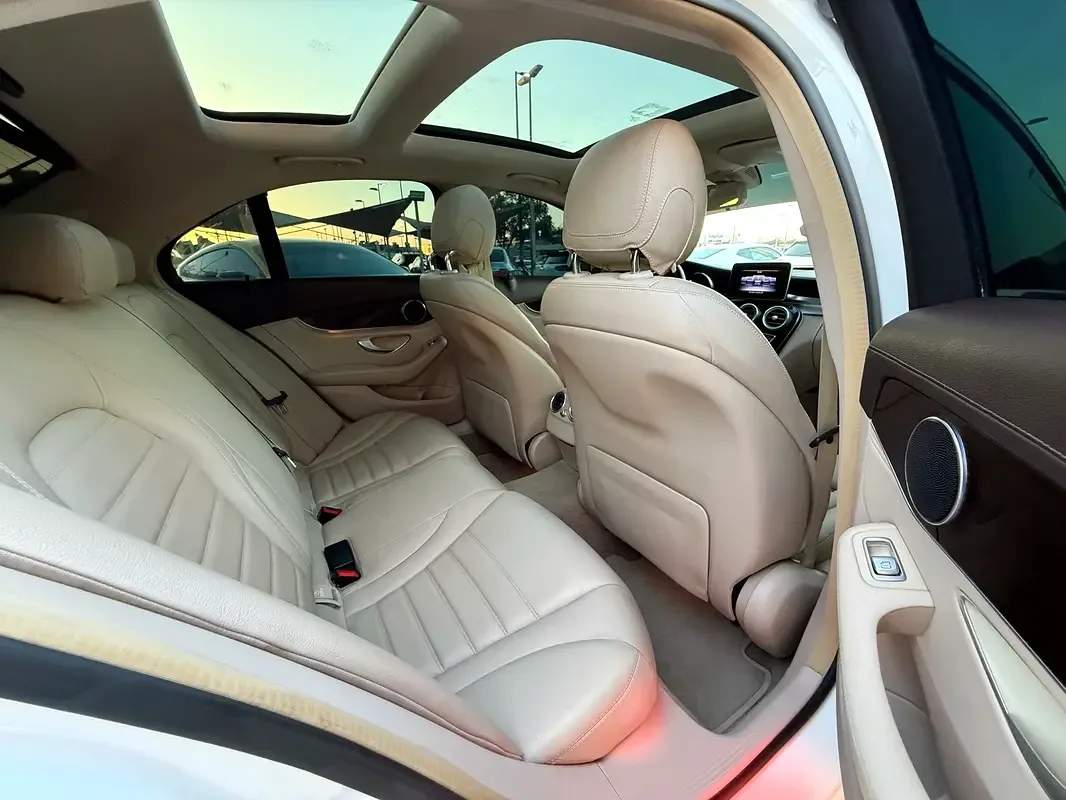 Mercedes-Benz C-Class C 200 7G-Tronic Plus (184 حصان) - 13