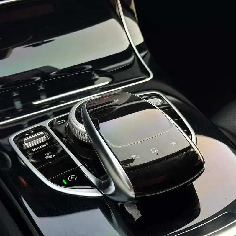 Mercedes-Benz C-Class C 200 7G-Tronic Plus (184 حصان) - 11