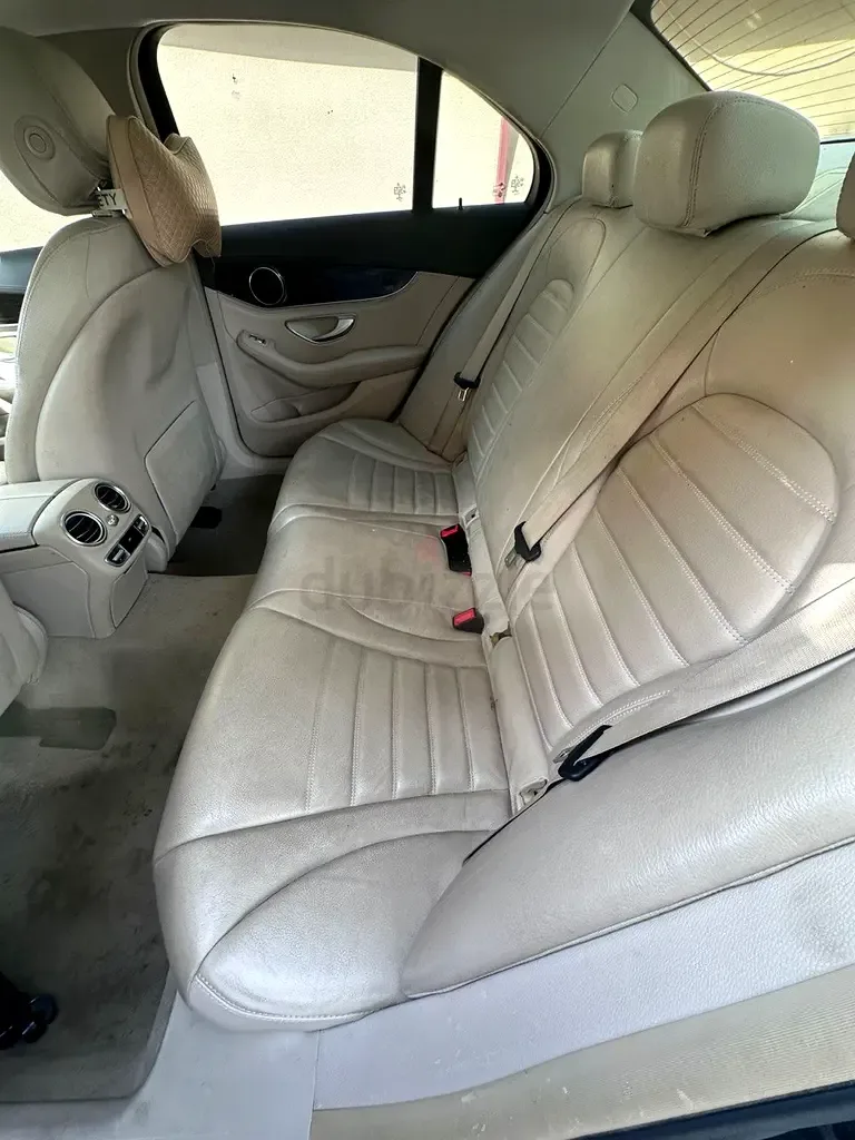 Mercedes-Benz C-Class C 200 7G-Tronic Plus (184 حصان) - 8