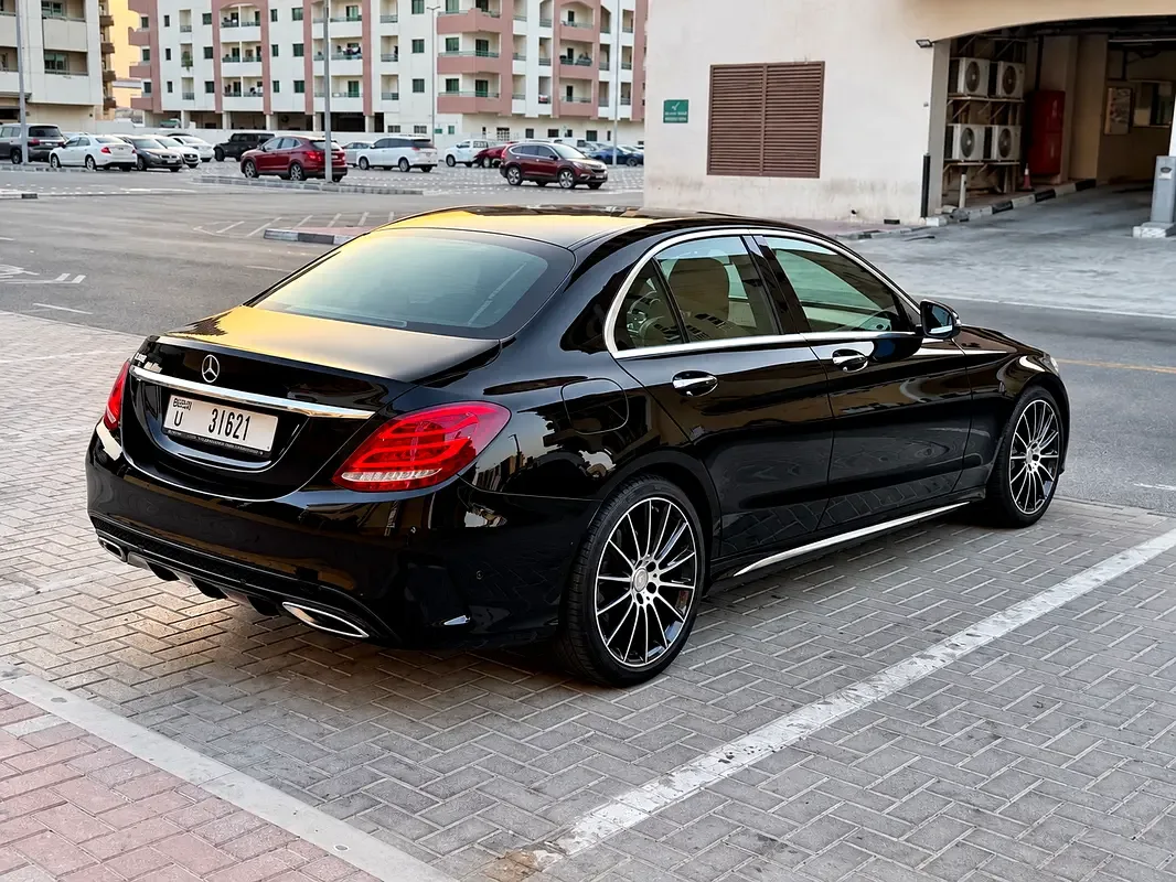 Mercedes-Benz C-Class C 200 7G-Tronic Plus (184 حصان) - 4