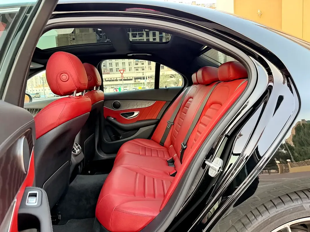 Mercedes-Benz C-Class C 200 7G-Tronic Plus (184 حصان) - 11