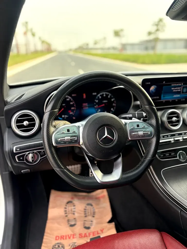 Mercedes-Benz C-Class C 200 9G-TRONIC (184 حصان) - 9